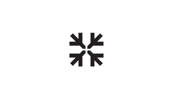 四個不同方向飛來的箭頭集結(jié)在一起的商標創(chuàng)意