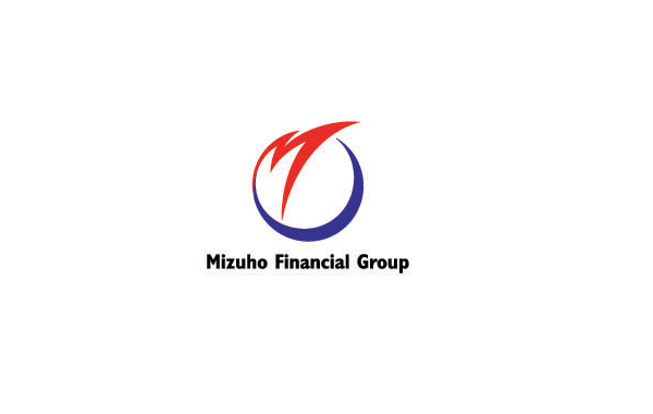 日本瑞穗金融集團(tuán)logo設(shè)計(jì)。logo將首字母M變換成猶如火焰的形狀，給人激情向上的感覺，同時(shí)顏色的搭配上選擇了激情的紅色與冷靜，穩(wěn)重的藍(lán)色搭配，適合行業(yè)屬性，logo整體簡(jiǎn)潔