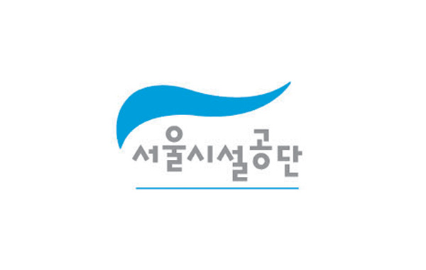 企業(yè)logo設(shè)計：企業(yè)名稱上方加入藍(lán)色飄揚(yáng)的弧形元素