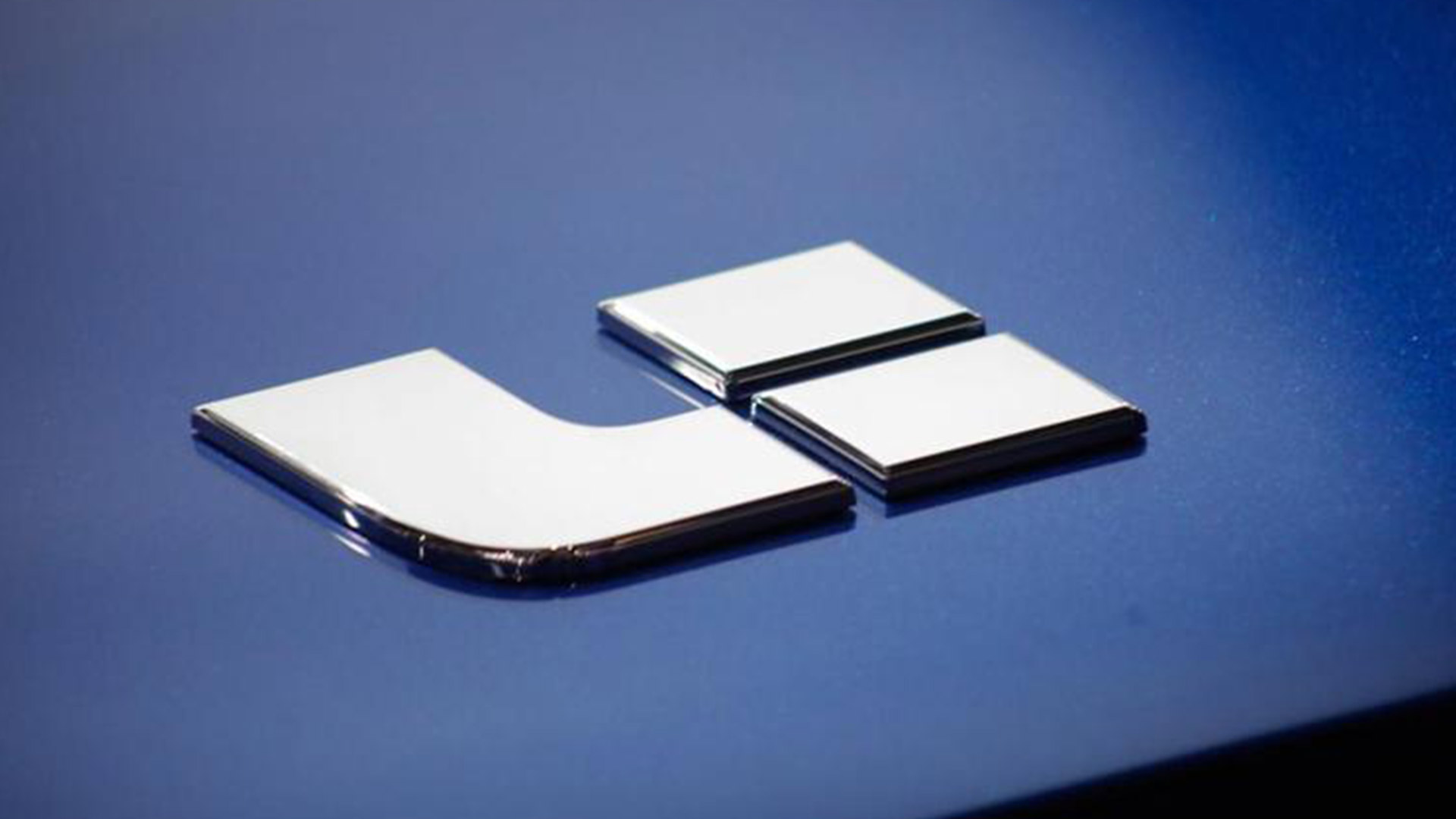 理想汽車(chē)LOGO金屬質(zhì)感